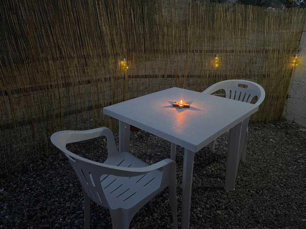 Monolocale Deluxe A 2,7 Km Dal Mare Per 2 Persone Apartment Siderno Luaran gambar